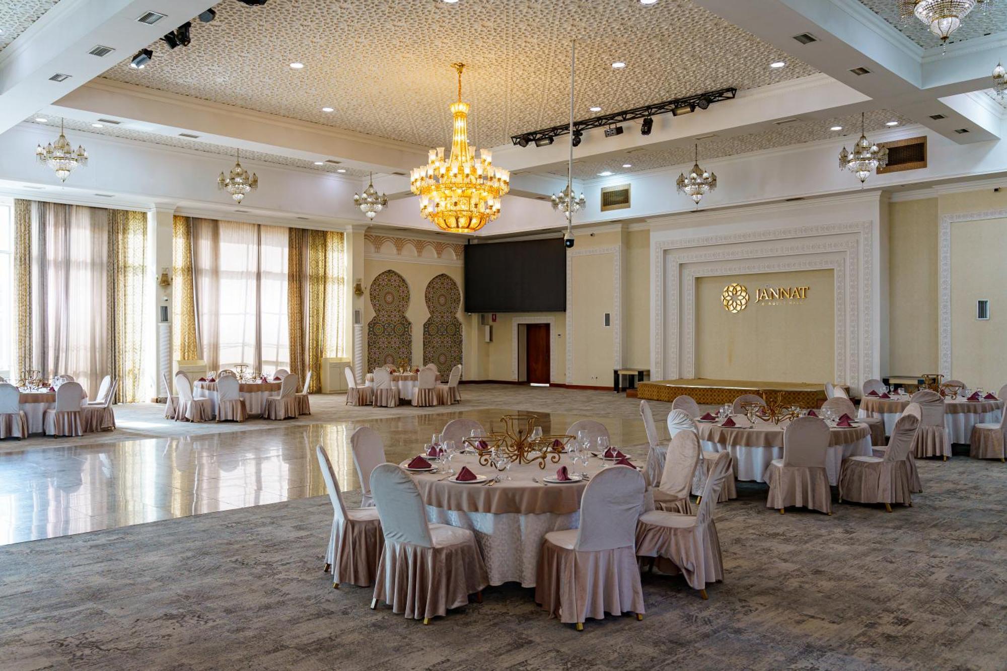 Jannat Resort Osh Luaran gambar